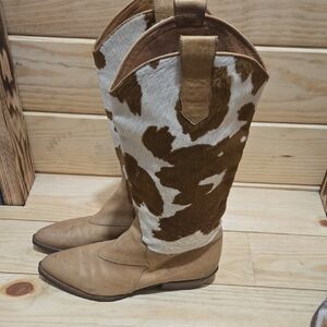 Joan & David Brown and White Heeled Boots